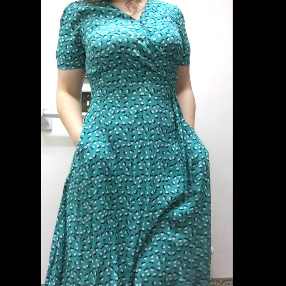 Dress - Picture 4 of 8